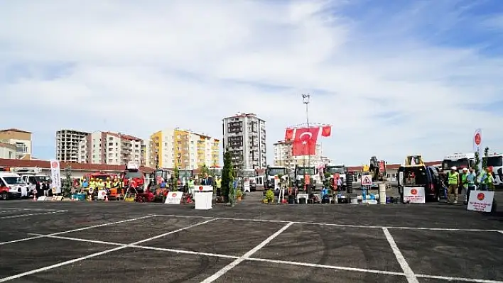 Kastamonu Belediyesi, aldığı araçların tanıtımını yaptı