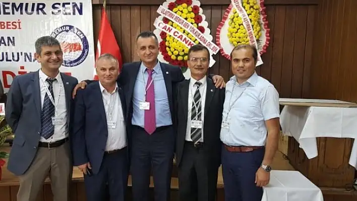 İzmir'e uçak seferleri için girişimler sürüyor