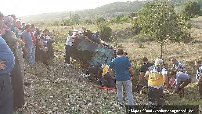 Yoldan çıkan otomobil tarlaya uçtu: 1 ölü, 3 yaralı