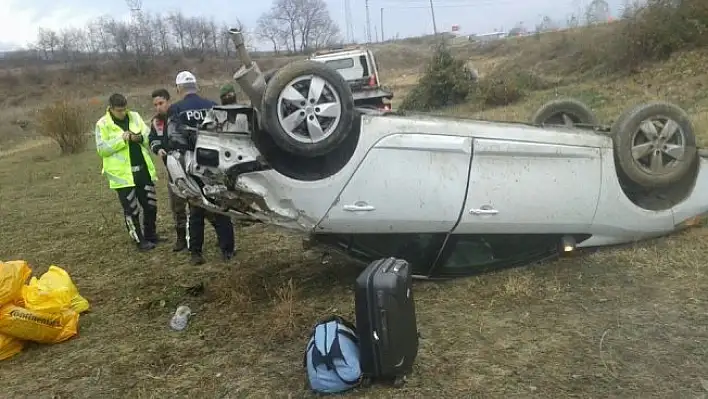 Kastamonu'da 2 ayrı trafik kazasında 6 kişi yaralandı