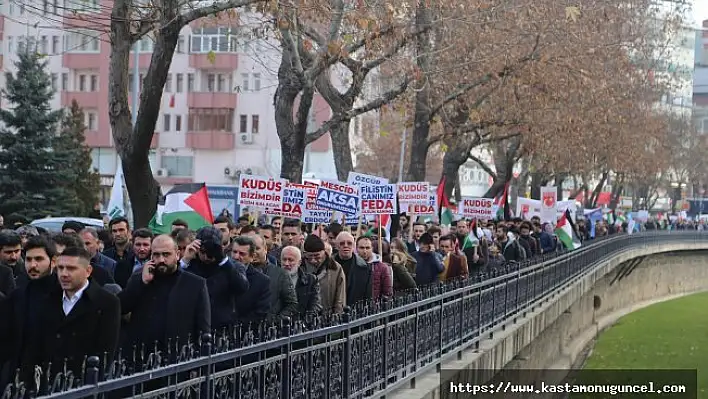 ABD'nin Kudüs'ü "İsrail'in başkenti" olarak tanımasına tepkiler