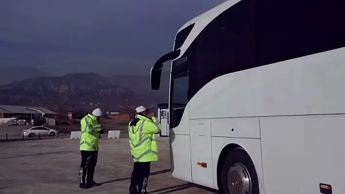 Kastamonu'da kış lastiği denetimlerinde şoförlere ceza yağdı