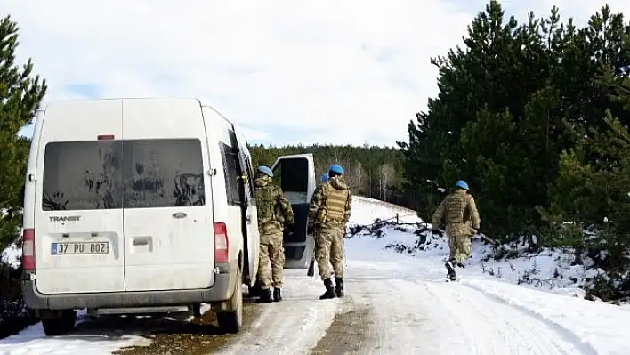Kayıp aile olayında kan izine benzeyen sıvı madde bulundu