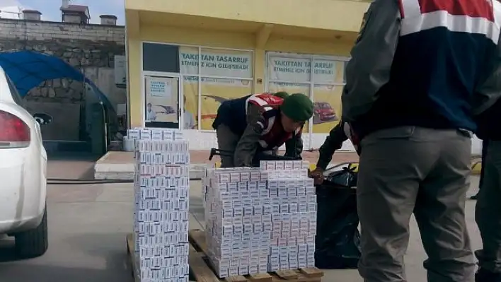 Tosya'da 2 bin 750 kaçak sigara yakaladı