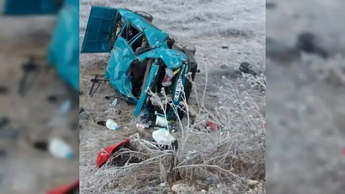 Yoldan çıkan otomobil tarlaya yuvarlandı: 4 yaralı