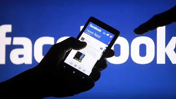 Facebook değişikliğe gidiyor!