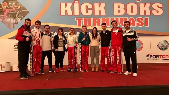 Kick Boks'ta yılın ilk başarısı: 8 madalya