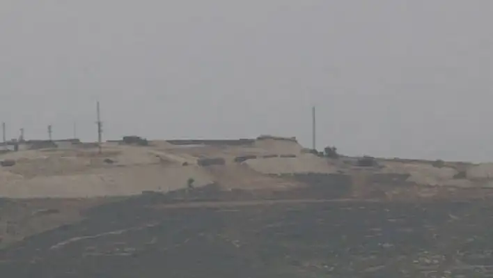 Afrin çok namlulu roketatarlarla vuruluyor