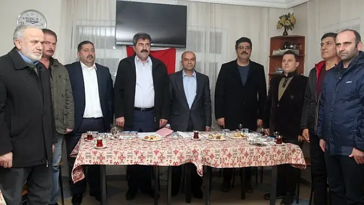 Bozkurtlu avcılardan Yücel'e &quotgüven oyu"
