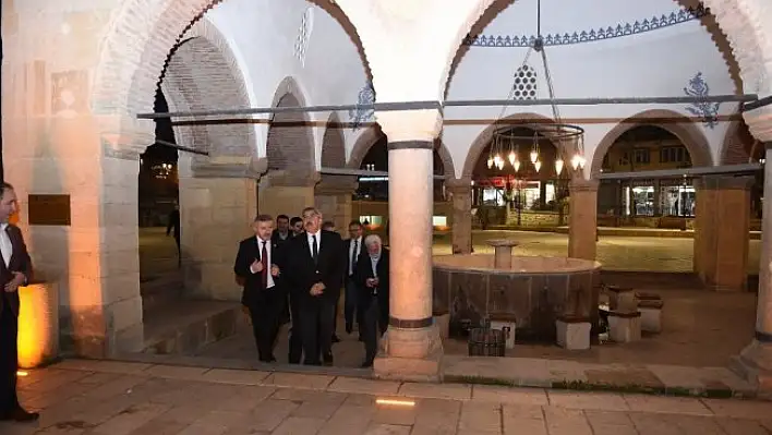 Yayman, Nasrullah Meydanını gezdi