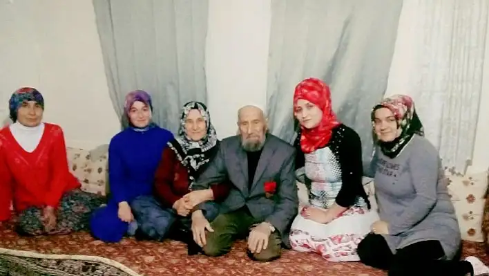 Hanönü AK Parti Kadın Kolları Kore Gazisini ziyaret etti