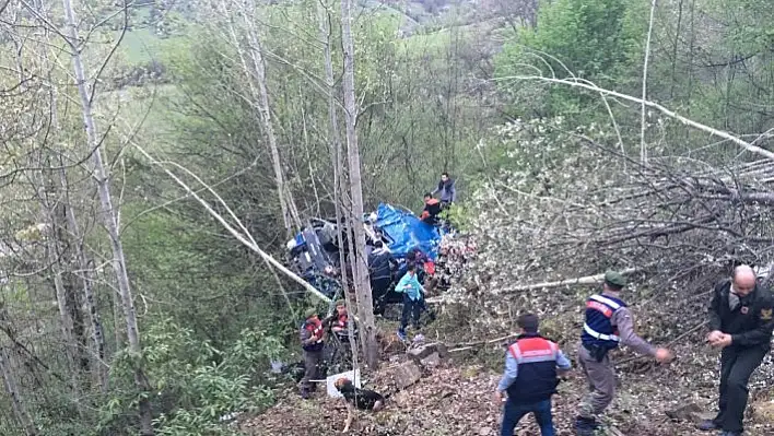 Karabük'te cezaevi nakil aracı devrildi: 2 şehit