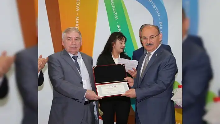 Yılın Edebiyat Adamı Ödülü Tataristan'dan Mansurov'a verildi