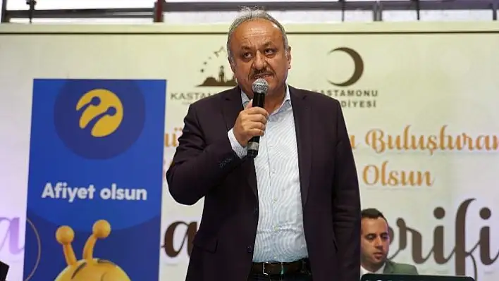 Başkan Babaş, 5 bin 500 kişiyle birlikte iftar yaptı