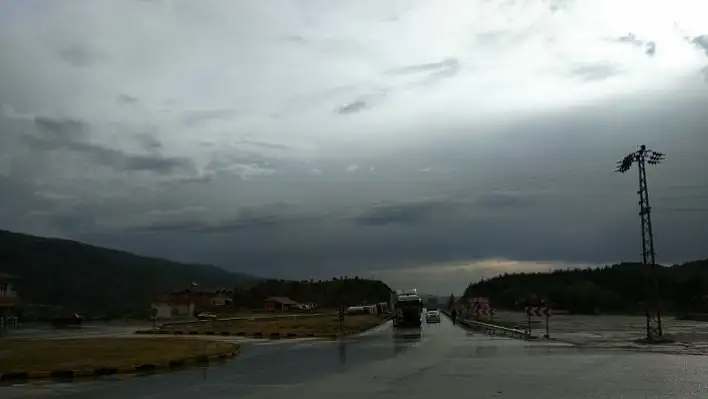 Tosya-Ortalıca Kavşağı'nda tır kazası: 1 yaralı