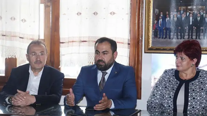 'Türk yatırımcıların Kosova'ya yapacağı yatırım 25 milyon nüfusa hitap edecek'
