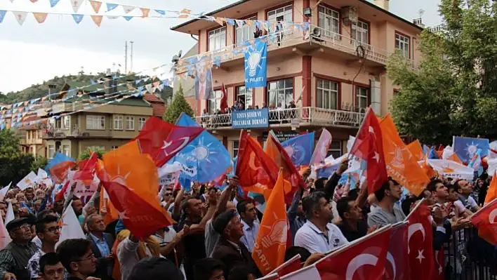 'Asker Kandil'e gidiyor, sen hainlerin yanına gidiyorsun'
