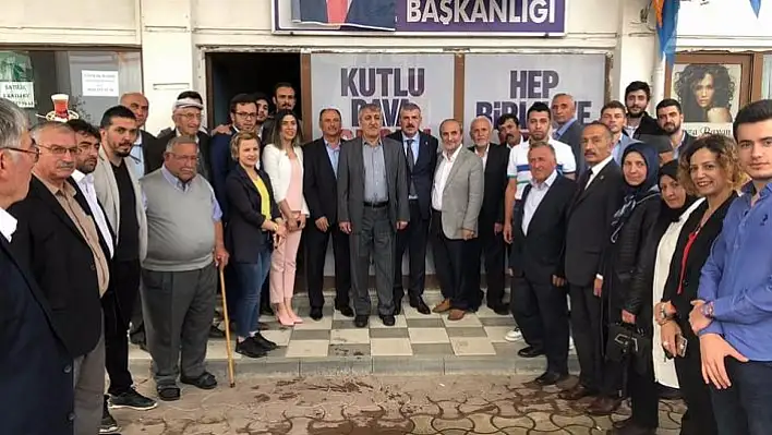 Başkan Ünlü &quotLaf değil hizmet ürettik"
