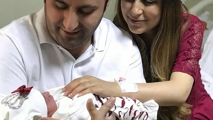 Fatih ve Gülşah'ın bebek sevinci!
