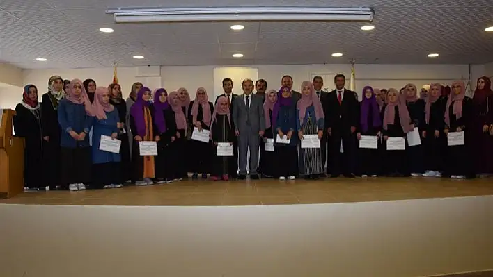İhsangazi'de ilk yardım kursuna katılanlara belgeleri verildi