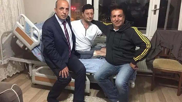 MHP'li vekil adayı bayramda hastaları unutmadı
