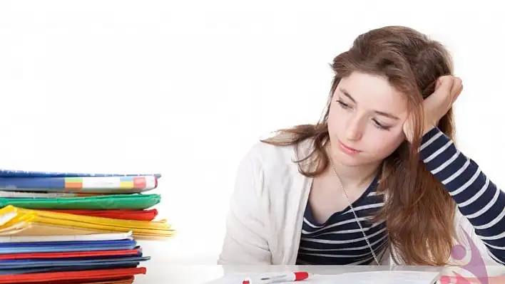 Sınav kaygısı başarılı olmayı engelliyor