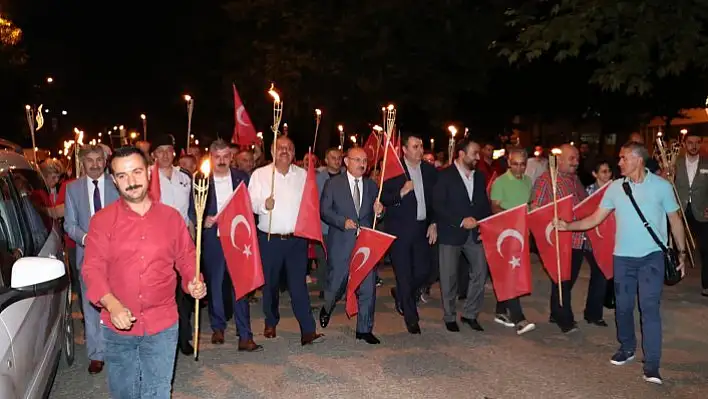 Kastamonu'da Fener Alayı yürüyüşü