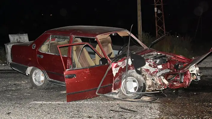 Kastamonu'da iki otomobil çarpıştı: 1'i ağır 3 yaralı