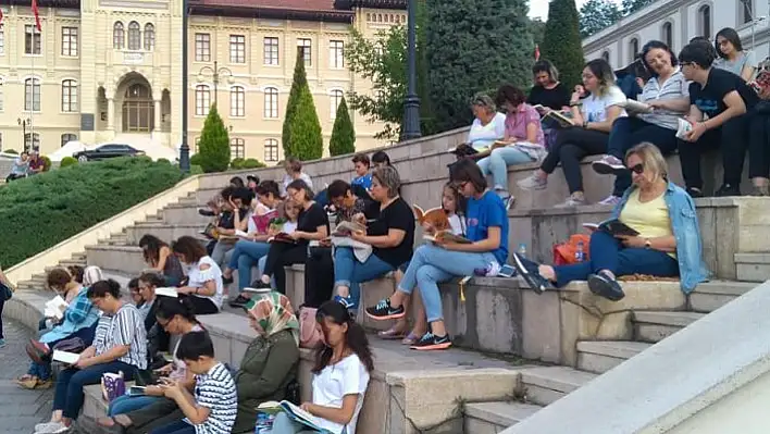 Kastamonulu kadınlar birlikte okuyor