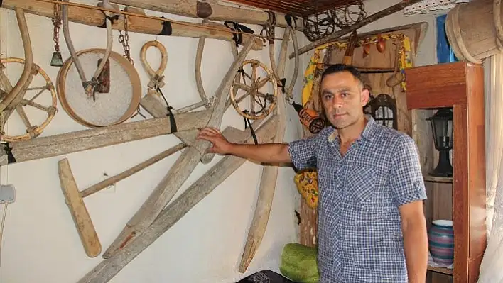 Dedesinin emaneti asırlık malzemelerle köy evini müzeye dönüştürdü