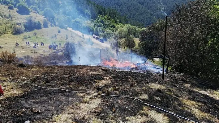 Kastamonu'da 1 ev kül oldu