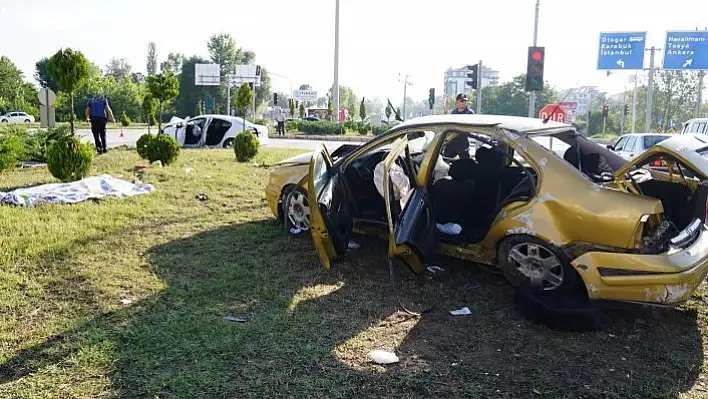 Kastamonu'daki kazanın güvenlik kamera görüntüleri: 2 ölü, 9 yaralı!