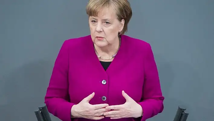Merkel'den Türkiye'ye tam destek!