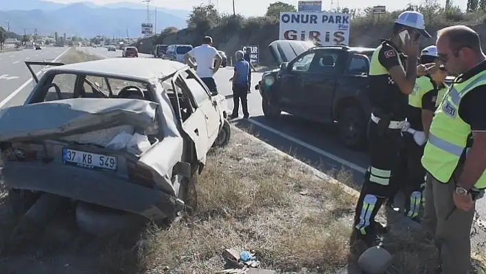 Tosya'da trafik kazası: 2 yaralı