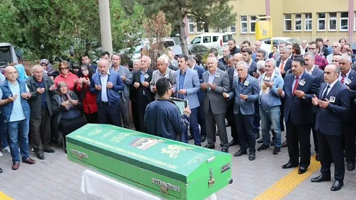 Karabük'te ormanlık alanda ölü bulunan avukat defnedildi