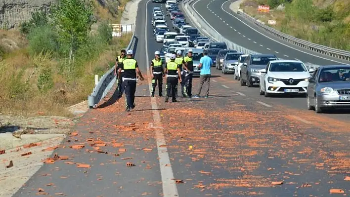 Yol verme tartışması kanlı bitti: 3 yaralı