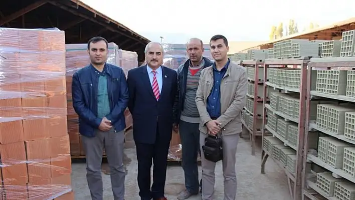 Pişen toprak 5 bin kişiye ekmek kapısı oluyor