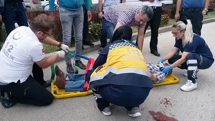 Traktörün römorkundan düşen adam, kendisini unuttu traktörü sordu