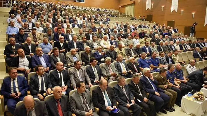 Vali Karadeniz, Taşköprü ve Hanönü muhtarlarıyla buluştu