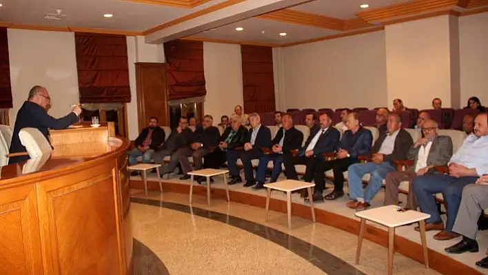 Başkan Arslan, muhtarlar ve STK temsilcileriyle bir araya geldi