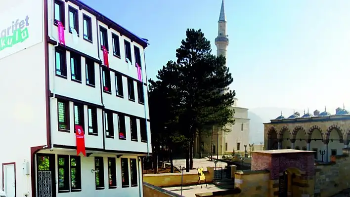 İYEM, kariyer enstitüsü çalışmalarına başladı