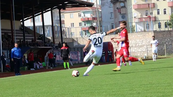Kastamonuspor 1966: 2 - Niğde Anadolu FK: 1
