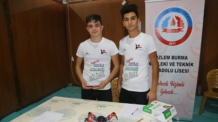 Öğrencilerin yaptığı robot örümcek ilgi görüyor