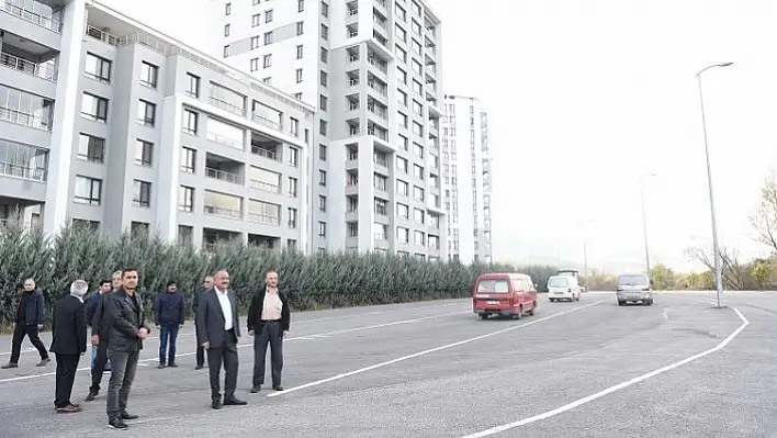Cuma Pazarı yeni yerine taşındı