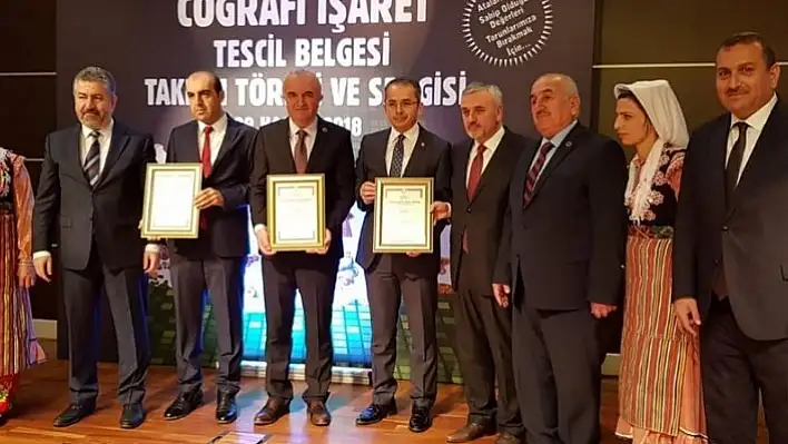 Daday etli ekmeği, coğrafi işaret tescil belgesini düzenlenen resmi törenle aldı
