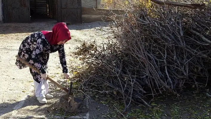 Devrekanili hemşehrimiz Hatice öğretmenden büyük fedakarlık!