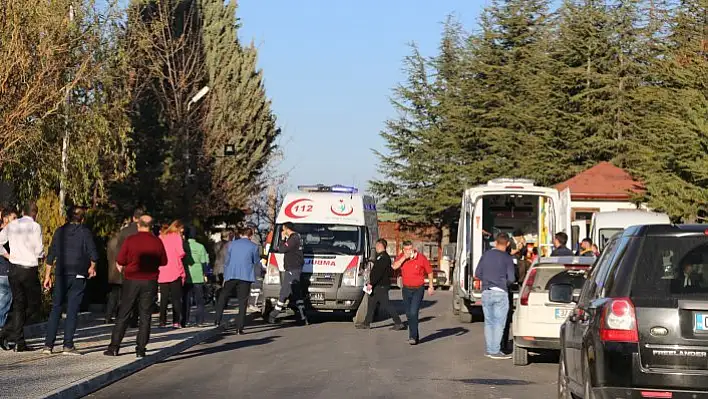 Haşere ilacından zehirlendiği tahmin edilen 14 kişi taburcu edildi