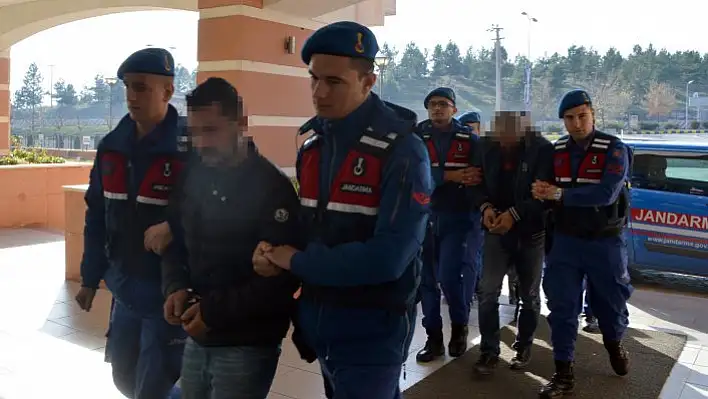Kastamonu'da adliyeye sevk edilen çete üyeleri serbest bırakıldı