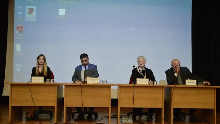 Kastamonu'da İlk Türk Kadın Mitingiyle ilgili panel düzenlendi