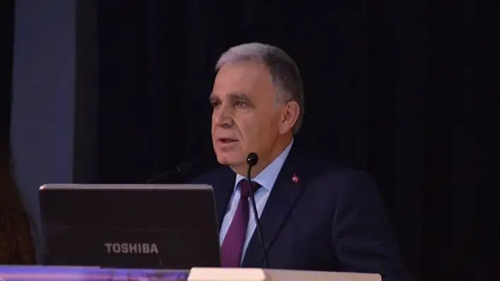Kastamonu'da okul idarecilerine yönetim becerileri ve liderlik konferansı verildi